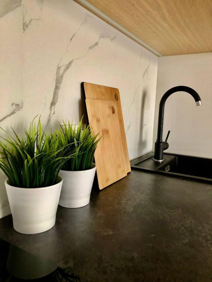 Apartaments Airport Okecie Premium Варшава Екстер'єр фото